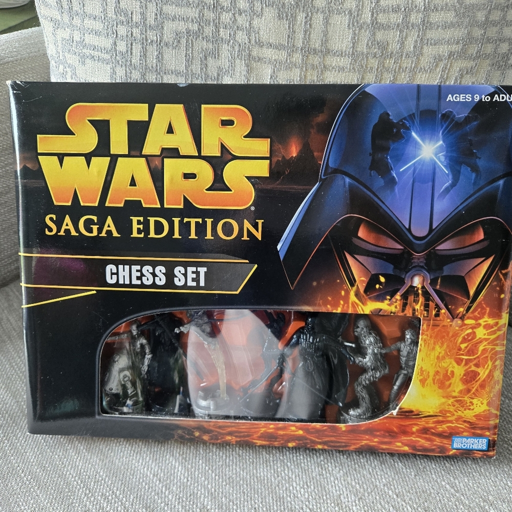 Star Wars Saga Edition Chess Set - Black and Red